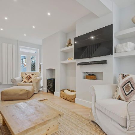 Pass The Keys 3 Bed Scandi Heaven Minutes From The Beach Whitstable Dış mekan fotoğraf