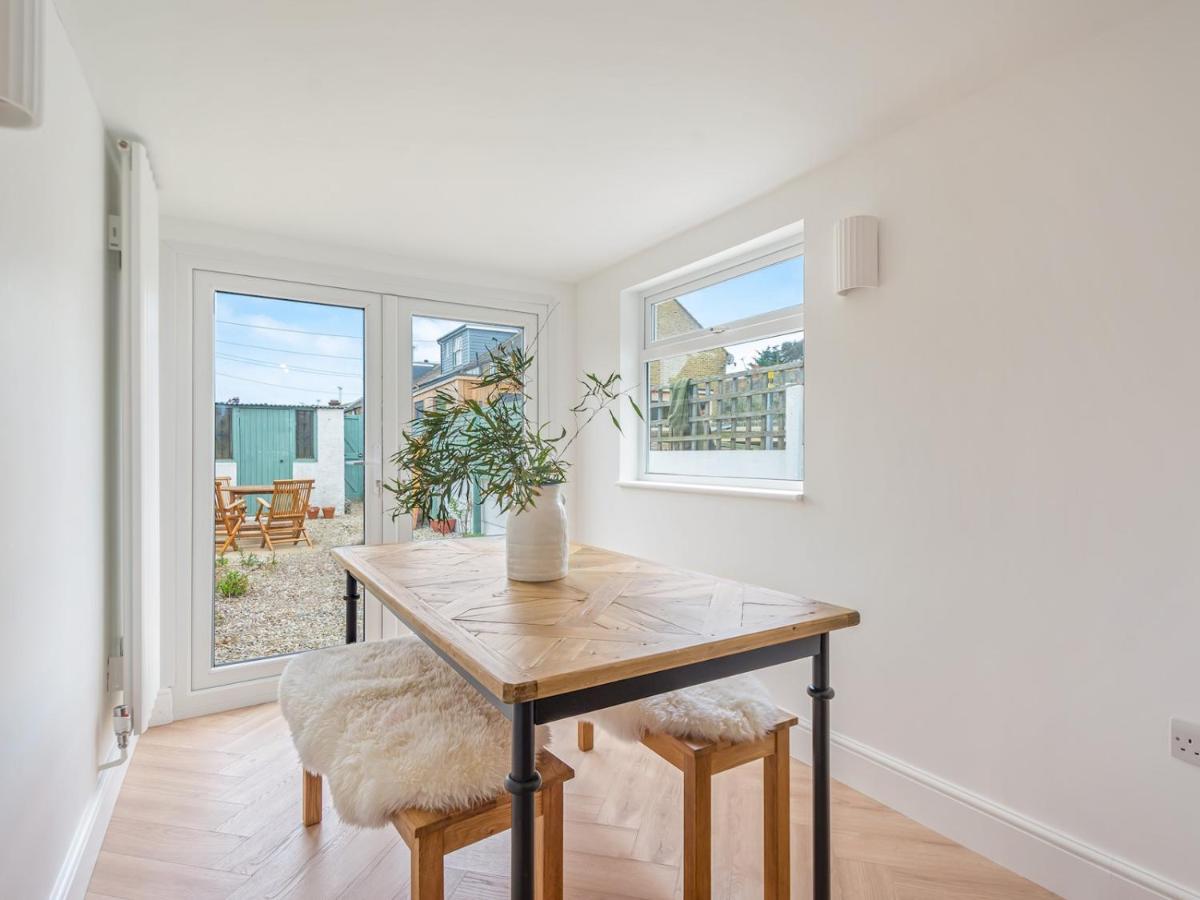 Pass The Keys 3 Bed Scandi Heaven Minutes From The Beach Whitstable Dış mekan fotoğraf
