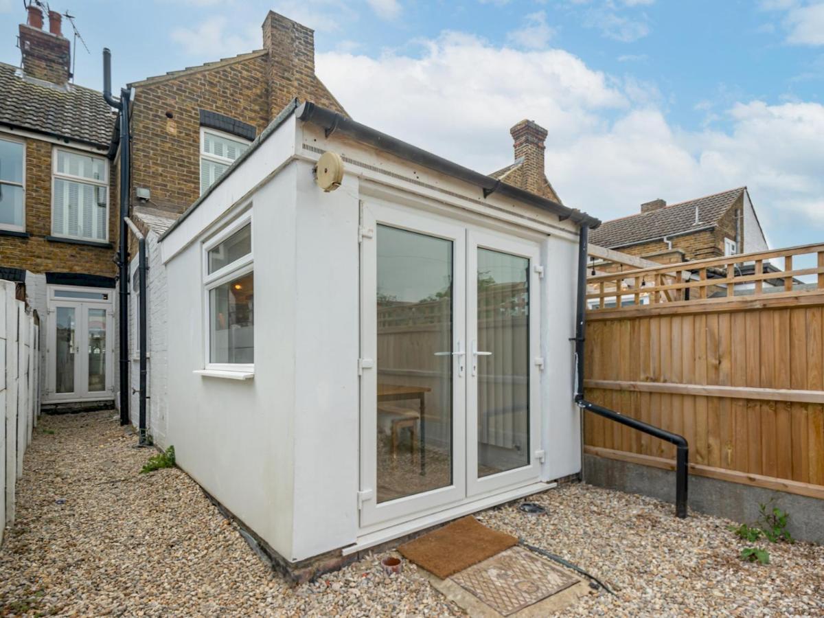 Pass The Keys 3 Bed Scandi Heaven Minutes From The Beach Whitstable Dış mekan fotoğraf